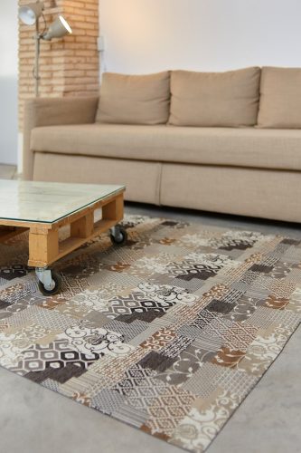 Tekercs szőnyeg Linari taupe 65 CM széles